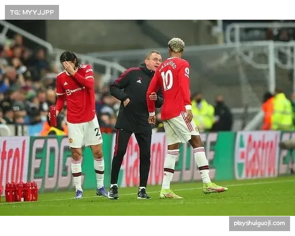 纽卡埃迪豪轮换策略 乔林顿位置变化适应战术需求