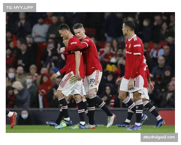 伯恩利四后卫平行站位保持紧凑,富勒姆难以通过中路渗透创造机会 伯恩利四后卫平行站位保持紧凑,富勒姆难以通过中路渗透创造机会